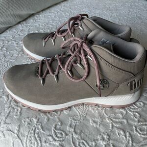 Timberland Women's Taupe and Pink Shoes
